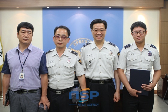 [NSP PHOTO]전주완산경찰, 중요범인 검거·집회시위 유공자 등 포상