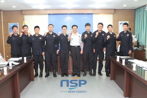 NSP통신-집회시위 관련 유공자, 파이팅! (전주완산경찰서)
