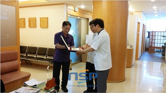[NSP PHOTO][지역화제]전주MD치과 김형운 원장, 위도고 학생 무료시술