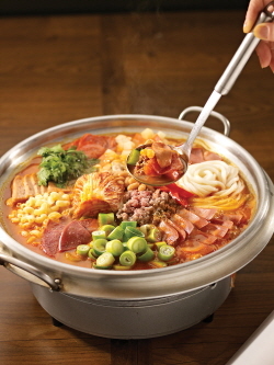 NSP통신-놀부 부대찌개 (놀부 제공)