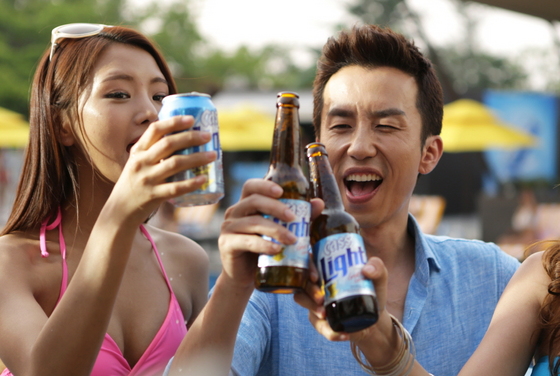 [NSP PHOTO]오비맥주, 카스 라이트 모델 유희열과 함께 고공행진