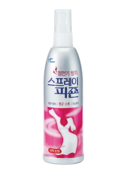NSP통신-마른 옷에 뿌리는 섬유유연제 스프레이 피죤 (피죤 제공)