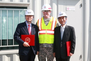 [NSP PHOTO]서희건설, 미 공군 오산 기숙사 공사 인정받아 표창장 받아