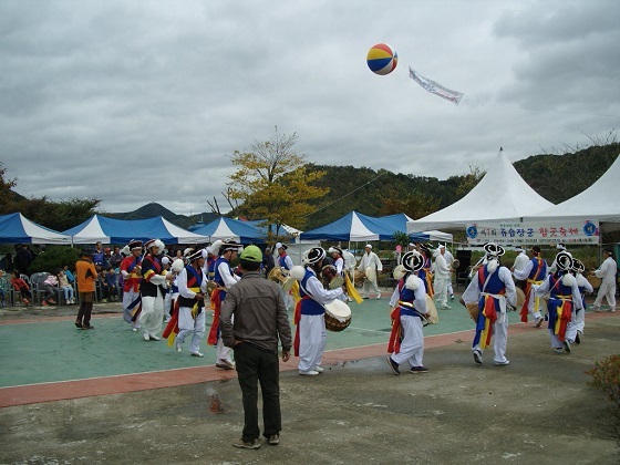 NSP통신-류습장군개선 합굿축제