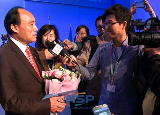NSP통신-ITU 본회의에서 사무총장으로 당선된 자오 허우린 (ITU홈페이지)