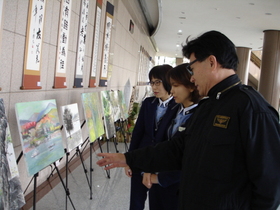 [NSP PHOTO]광양제철소, 철강도시 광양을 담은 미술작품 전시회 열어