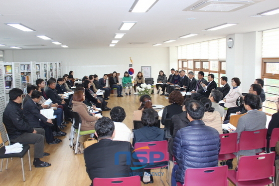 NSP통신-지난 25일 나주 봉황고등학교에서 열린 빛가람혁신도시 내 학교 교육력 제고를 위한 간담회. (전남도교육청)