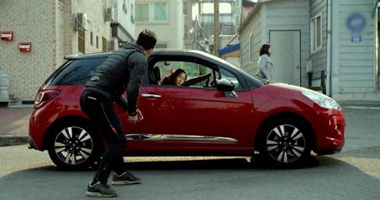 NSP통신-이정재, 신하균 주연의 영화 빅 매치에 협찬중인 시트로엥 DS3