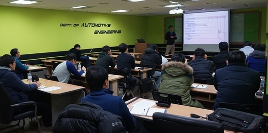 NSP통신-사진-메르세데스-벤츠 코리아 사고수리 교육장면