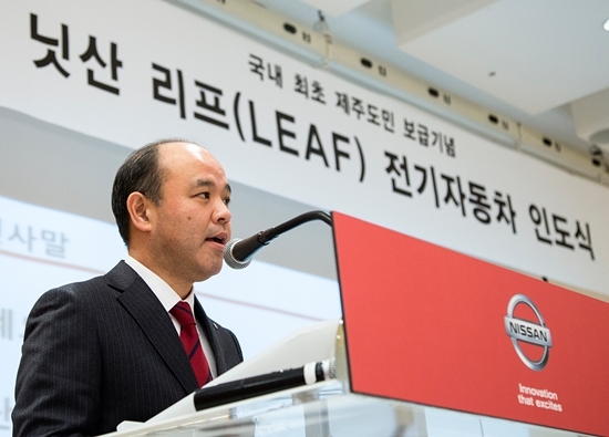 NSP통신-한국닛산 타케히코 키쿠치 대표이사가 닛산 전기차 리프 인도식에서 축사하고 있다.