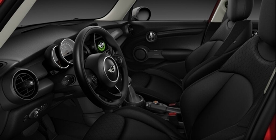 NSP통신-뉴 MINI 5도어 쿠퍼D 미드트림