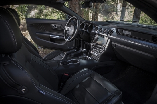 NSP통신-2015 올-뉴 머스탱 실내