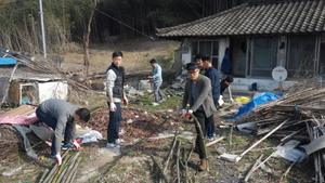 [NSP PHOTO]곡성군 관내 소외계층 찾아 광주 제1전투비행단, 자원봉사 실시