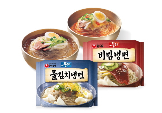 NSP통신-농심이 면과 국물 맛을 전면 개선한 둥지 물김치냉면과 둥지 비빔냉면을 새롭게 출시한다. (농심 제공)