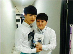 [NSP NEWS Image]박시환 허각과 대기실 인증샷 슈스케 선후배의 훈훈한 만남