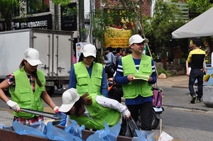 [NSP PHOTO]전주비전대 그린라이프, 한옥마을 환경정화활동 벌여