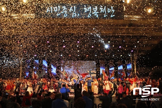 NSP통신-지난 천안흥타령춤축제 개막식 모습 (천안시)