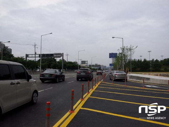 NSP통신-해운대구가 교통사고 예방과 병목현상 개선을 위해 시행한 센텀중앙로 가속차로 설치공사가 완료됐다. (해운대구 제공)