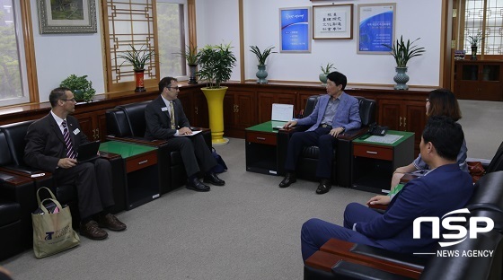 [NSP PHOTO]미국 타코마 대학교 일행 군산대 방문