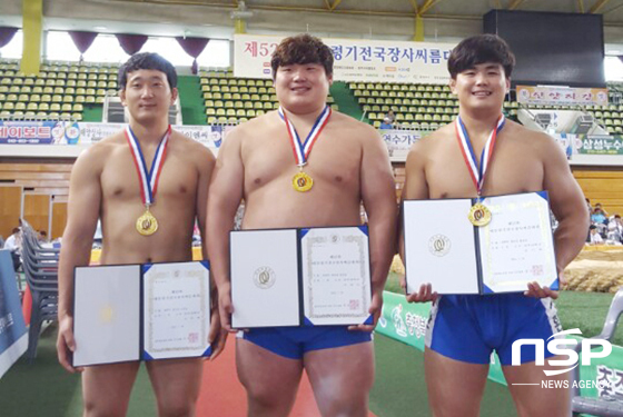NSP통신-(왼쪽부터)전주대 씨름부 소장급 오준영, 장사급 서남근, 용장급 김기환 선수