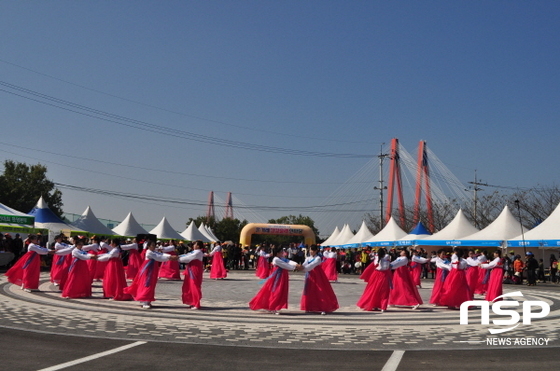 NSP통신-진도 고성중의 강강술래. (전남교육청)