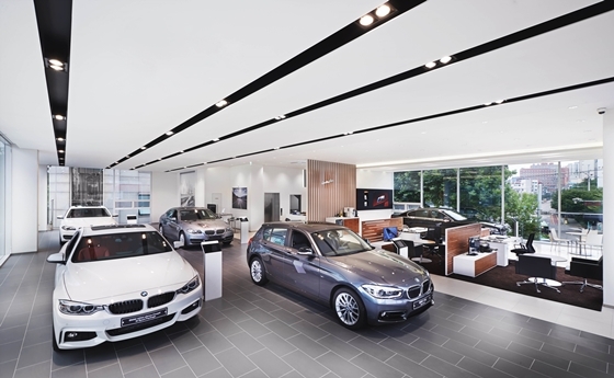 NSP통신-BMW 코리아 공식 딜러 신호모터스 마포 전시장