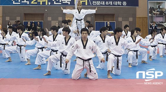 NSP통신-전주비전대학교 태권도시범단