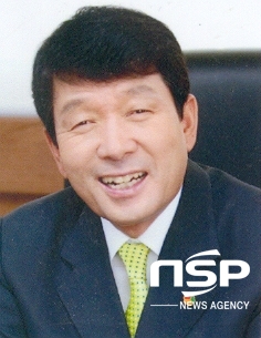 NSP통신-김영식 천호식품 회장. (고성군 제공)