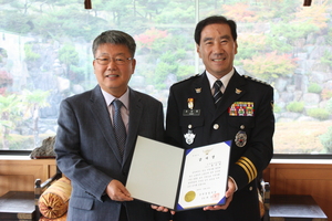 [NSP PHOTO]순천경찰서, 마을 CCTV 설치기여한 민간인에 감사장 수여