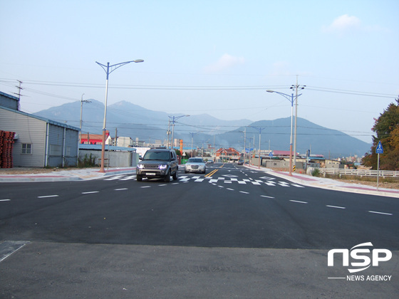 NSP통신-지난 22일 준공된 경남 사천시 향촌동 신항만 도로. (사천시 제공)