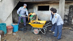 [NSP PHOTO]천안동남소방서, 화재피해복구 지원 나서