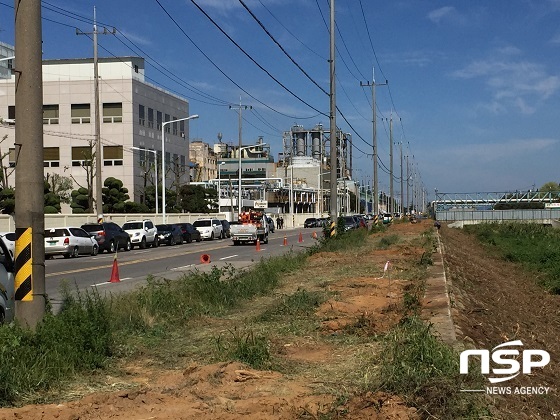 NSP통신-군산시는 일반산업단지의 주차난 해소를 위해 사업비 4억원을 들여 대상~바스프 구간에 230면의 포켓주차장을 조성한다.