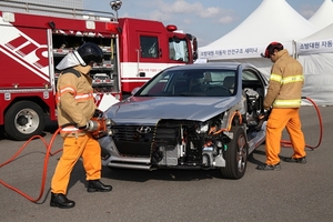 [NSP PHOTO]현대차·교통안전공단, 소방대원 자동차 안전구조 세미나 개최