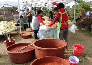 [NSP PHOTO]담양군, 지역봉사단체와 사랑의 김장나눔대축제 전개