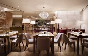 [NSP PHOTO]PARK HYATT BUSAN OFFERS WEEKEND LUNCH SPECIAL FOR COUPLES