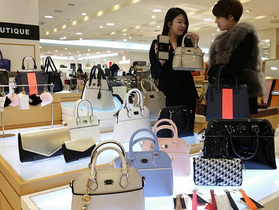 [NSP NEWS Image]롯데百 부산본점, 인스타그램 속 스타들의 가방 ‘폴스부띠끄’ 팝업스토어 오픈