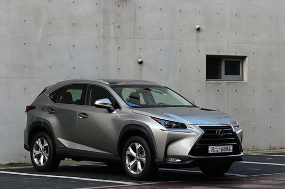 NSP통신-LEXUS NX300h