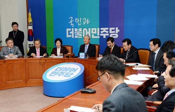 NSP통신-김종인 더불어 민주당 비대위 대표가 제6차 비상대책위원회의에서 모두발언을 하고 있다.