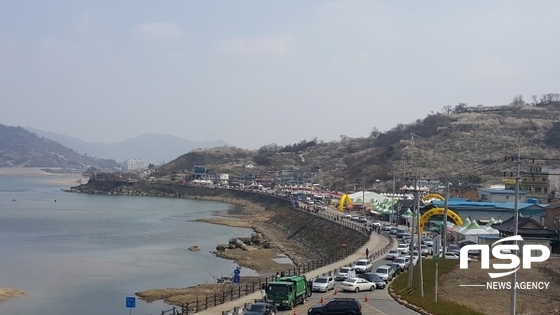 NSP통신-매화축제가 개최되고 있는 광양 다압 매화마을 (홍철지 기자)