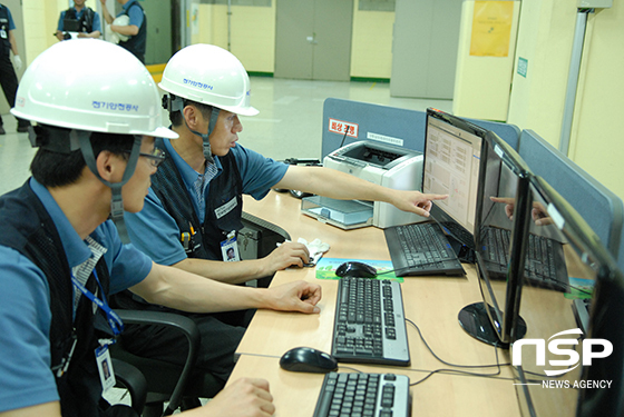 [NSP PHOTO]전기안전공사, 국회의원 선거 개표장 비상근무