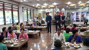[NSP NEWS Image]여수 ‘청풍명월', 독거 어르신에 사랑 나눔 펼쳐