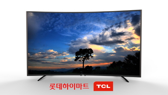 NSP통신-롯데하이마트가 5월부터 글로벌 TV 브랜드인 TCL의 프리미엄 모델인 커브드 UHD TV를 국내 단독 판매한다. (롯데하이마트 제공)