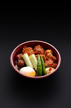 NSP통신-신메뉴 덮밥 야끼토리동