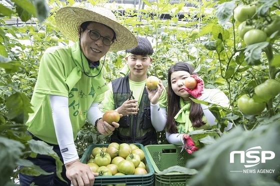[NSP PHOTO]이남호 전북대 총장, 학생 농촌 봉사활동 동참
