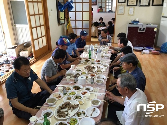 NSP통신-장흥종합사회복지관이 최근 실시한 경로당 무료급식. (장흥군)