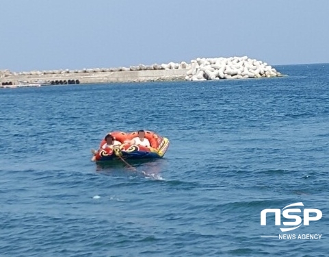 NSP통신-안전 장구를 착용하지 않아 해경에 적발된 레저객 (포항해양경비안전서)