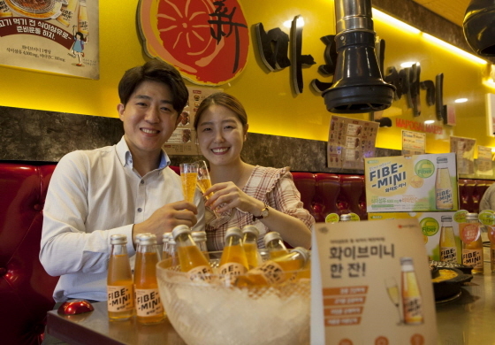 NSP통신-동아오츠카가 마포갈매기와 함께 식전 음료 이벤트 마포갈매기 첫 잔은 화이브미니로!를 진행한다. (동아오츠카 제공)