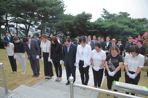 [NSP PHOTO]칠곡군, 제71주년 광복절 맞아 독립유공자 기념비 헌화