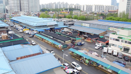 [NSP PHOTO]수원 농수산물도매시장, 김장철 주차장 무료 개방