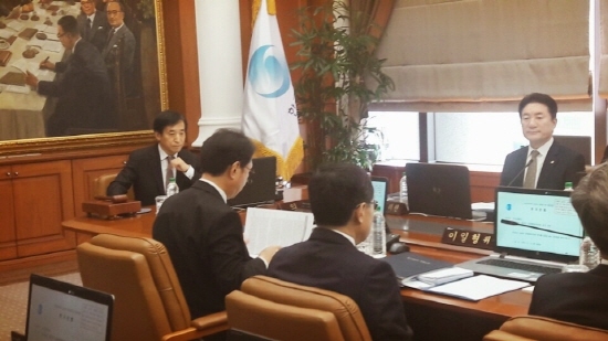 NSP통신-금융통화위원회 정례회의 연 1.25% 기준금리 동결 유지 (오금석 기자)